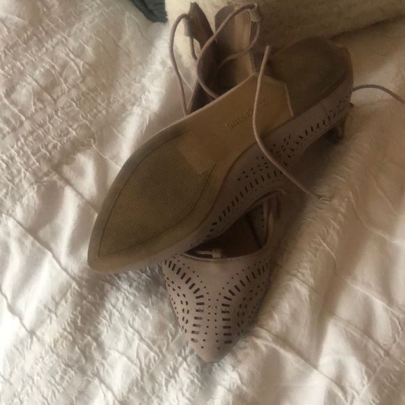 Pink/nude colour call it spring lace up flat. - Picture 3 of 3